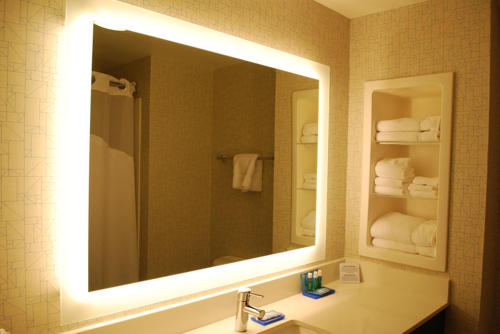 Holiday Inn Express Hotel & Suites Kingsport-Meadowview I-26 By Ihg Екстер'єр фото