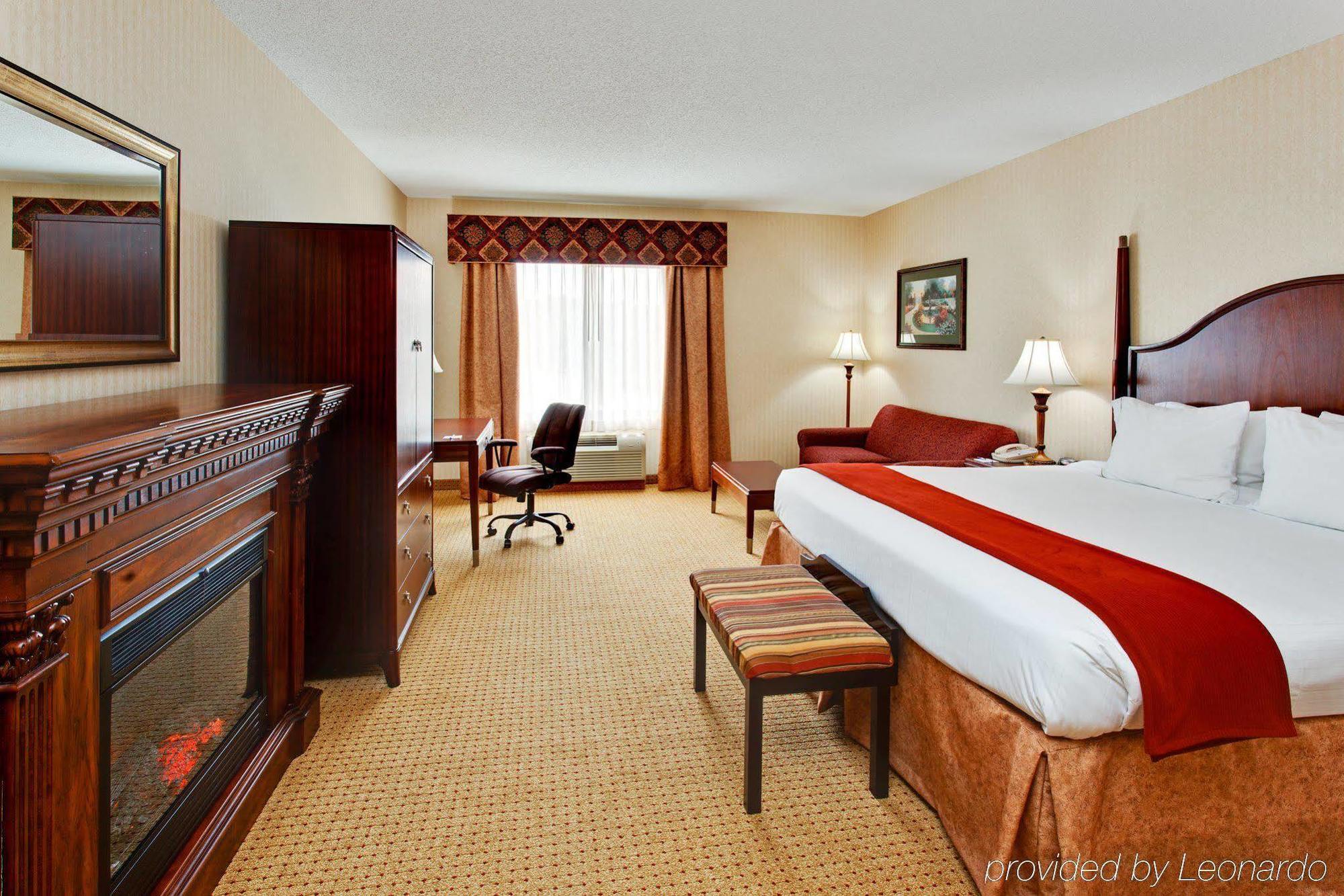 Holiday Inn Express Hotel & Suites Kingsport-Meadowview I-26 By Ihg Екстер'єр фото