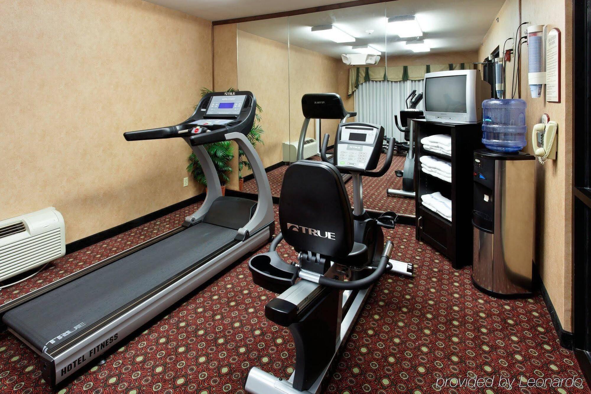 Holiday Inn Express Hotel & Suites Kingsport-Meadowview I-26 By Ihg Екстер'єр фото